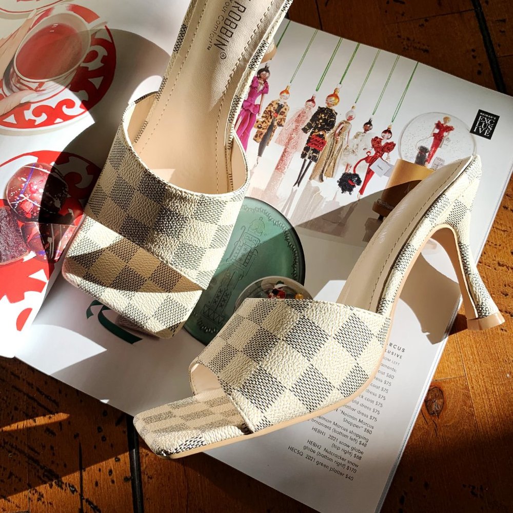 New🔥 Gray Ivory Checkered Print Square Open Toe Mules Sandal Stiletto Med Heel - Picture 3 of 6